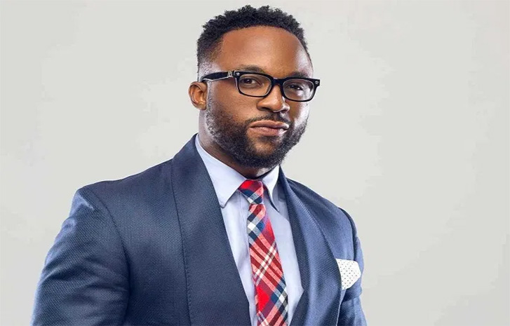 Iyanya Launches Manhunt, Finds Lady 'Eyeing' Him At Davido's 'Timeless' Concert On Twitter