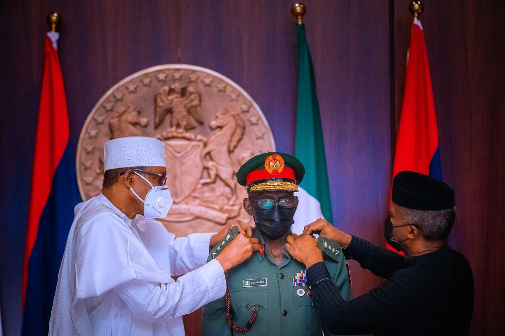 Photos: Buhari, Osinbajo Decorate Newly Appointed Service Chiefs