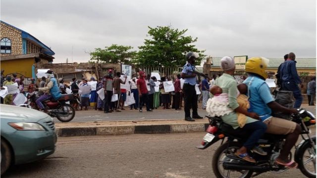 Hijab: Tension As Hoodlums Allegedly Vandalise Churches, Shops, Schools In Ilorin
