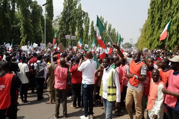 Minimum Wage: Thousands Of Workers Storm NASS Complex 