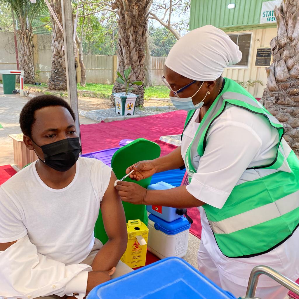 PHOTOS: Buhari's Chief Of Staff, Aides Receive COVID-19 Vaccine