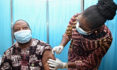 Photo: Ogun Speaker, other lawmakers receive COVID-19 vaccination