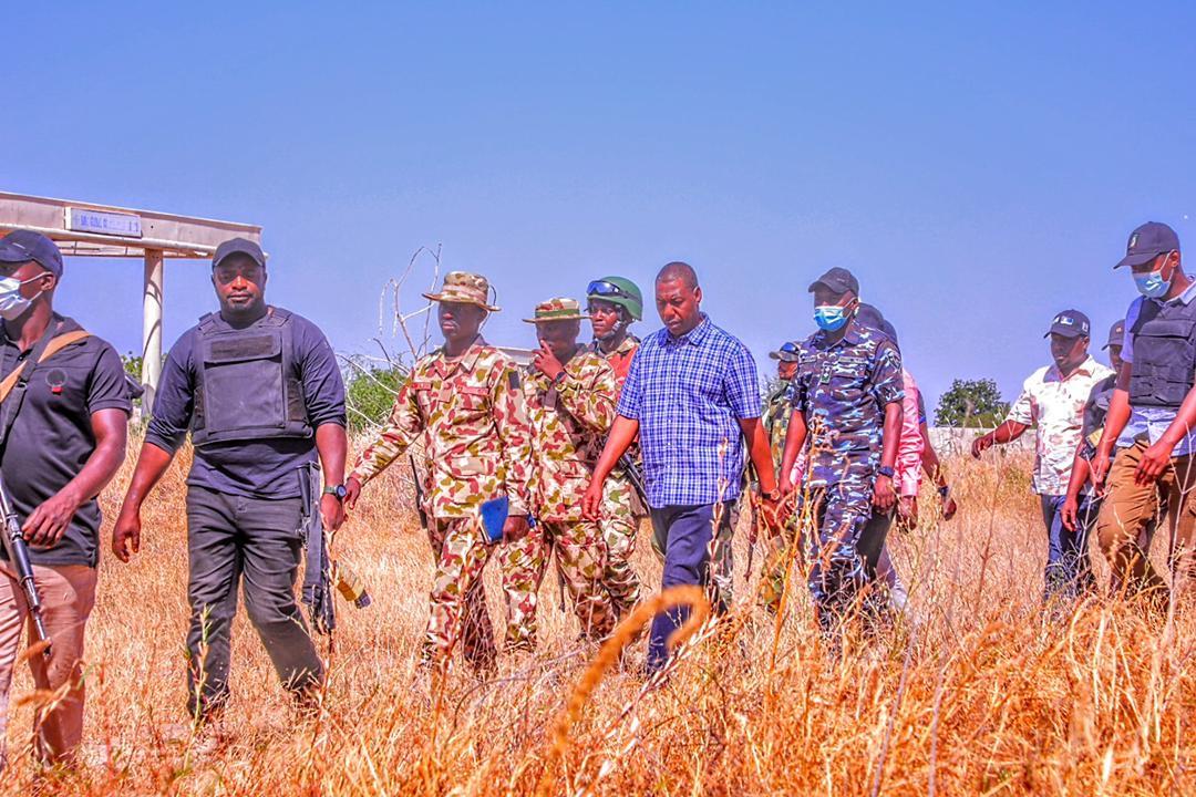 Zulum meets Refugees in Niger