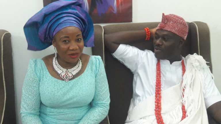 Ooni mother of child