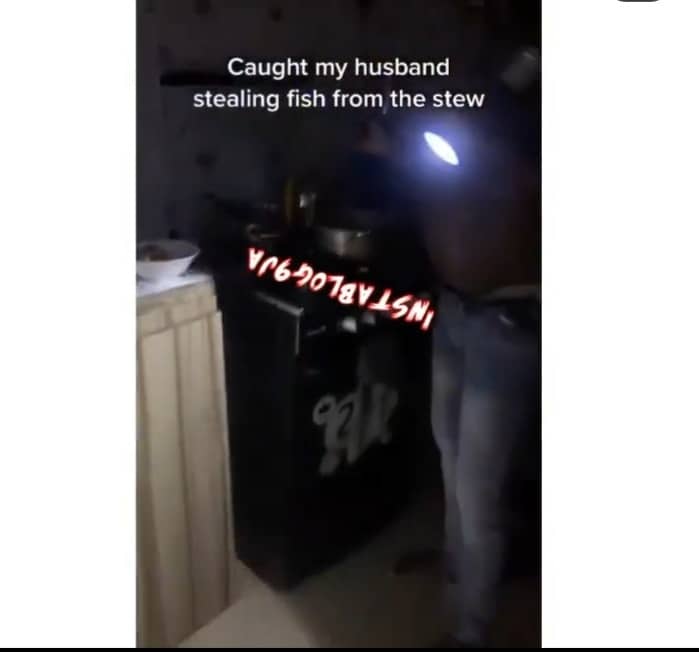 'I No Go Do Am Again', Husband Begs As Wife Nabs Him Stealing Fish From Pot