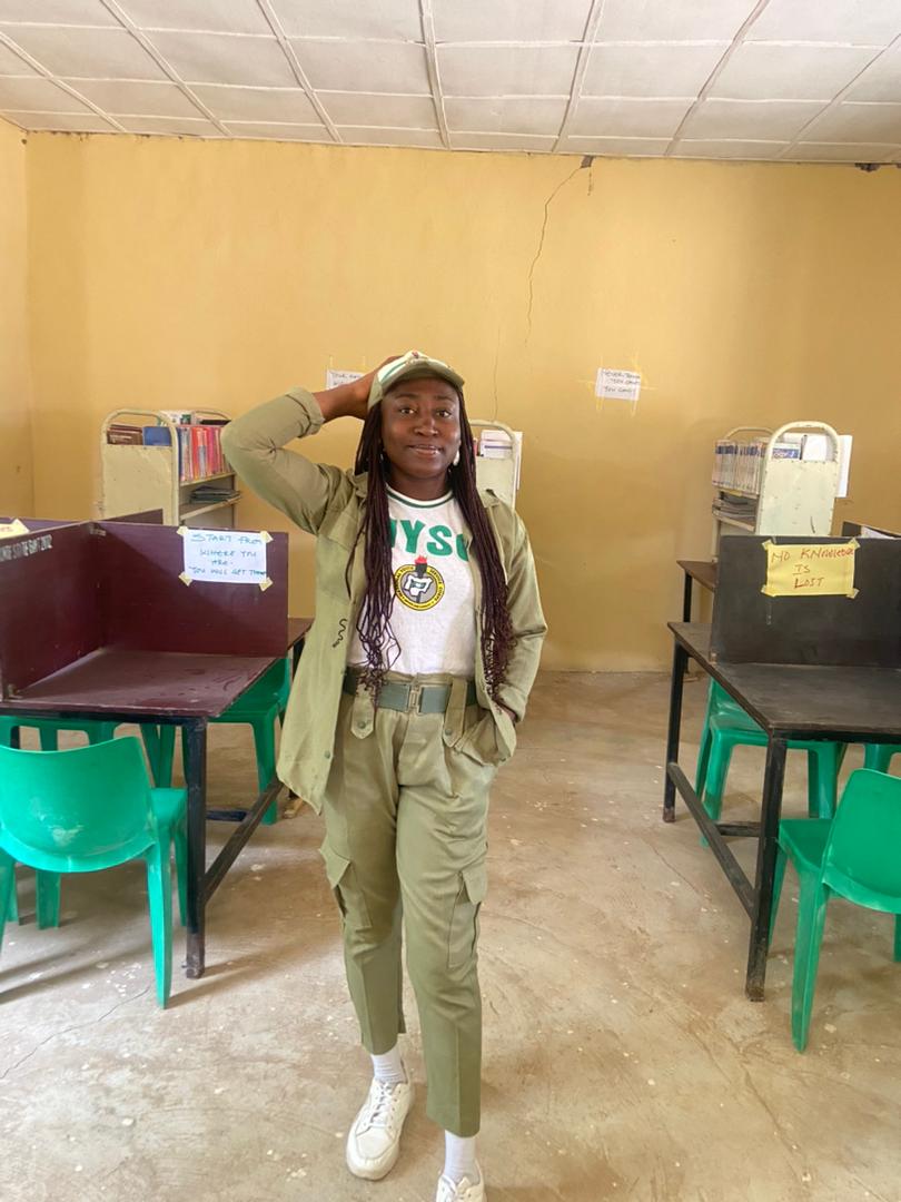 Corps Member, Mary James, rebuilds library from ruined building in village school