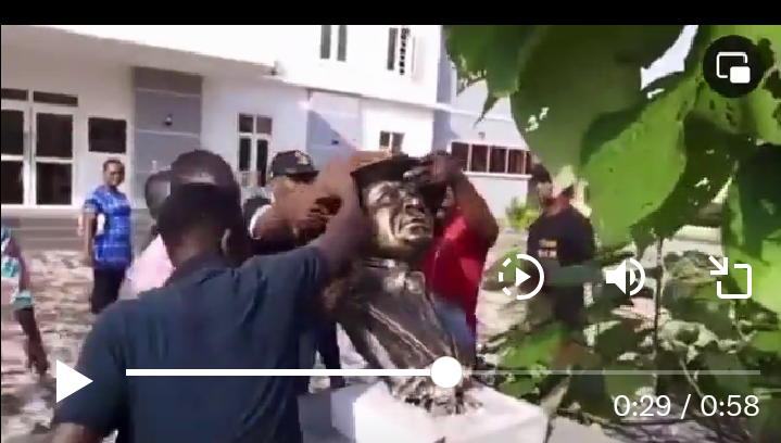 Nyesom Wike statue uprooted from Obio Akpor