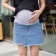 Pregnant woman miniskirt husband