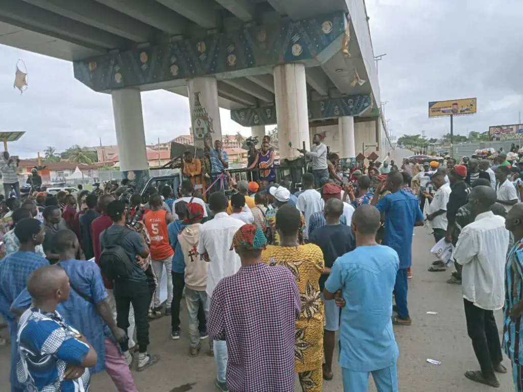 Osun residents protest