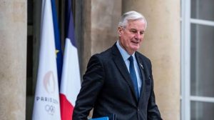 France prime minister resigns