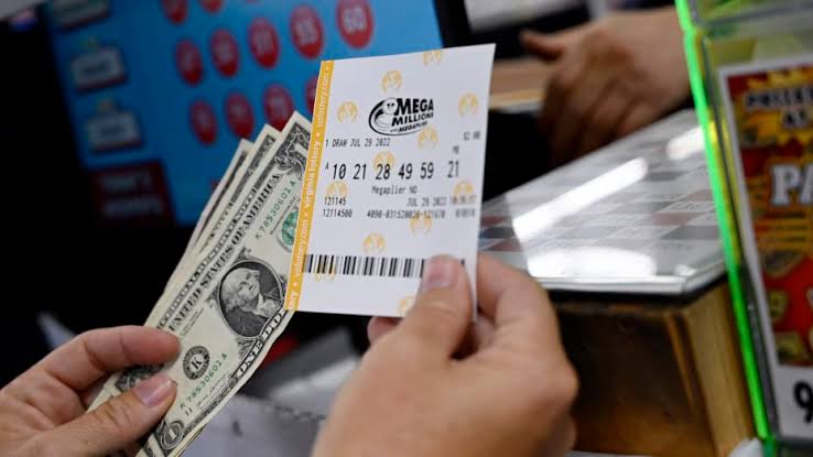 Man Defecates Boss Desk Lottery Win